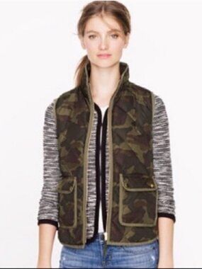 J Crew Camo Quilted Vest! Like New! XXS